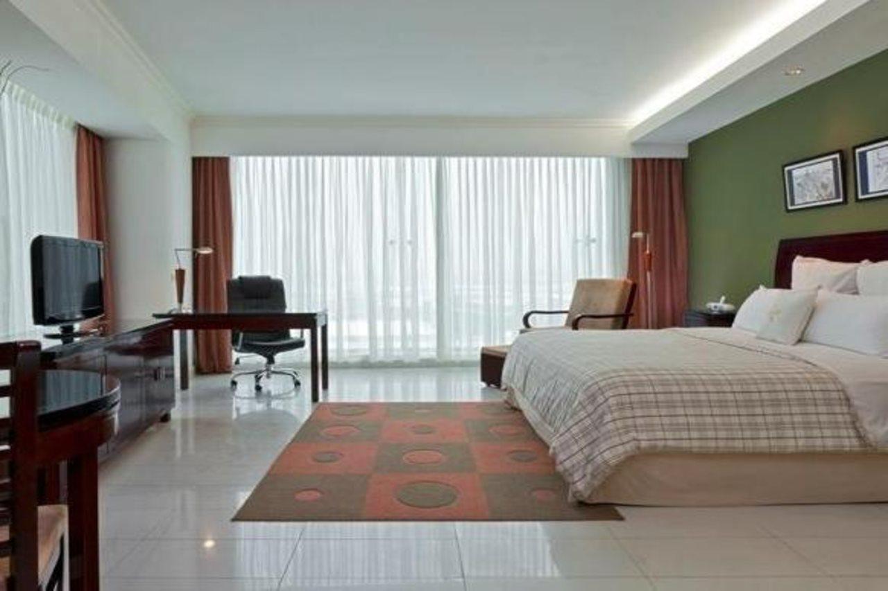 Hotel Sand Diamond 科隆 外观 照片